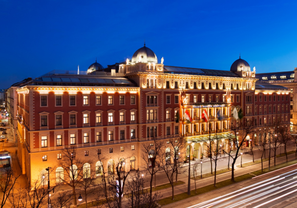 事例_空間事例_Palais Hansen Kempinski(ホテル①).png
